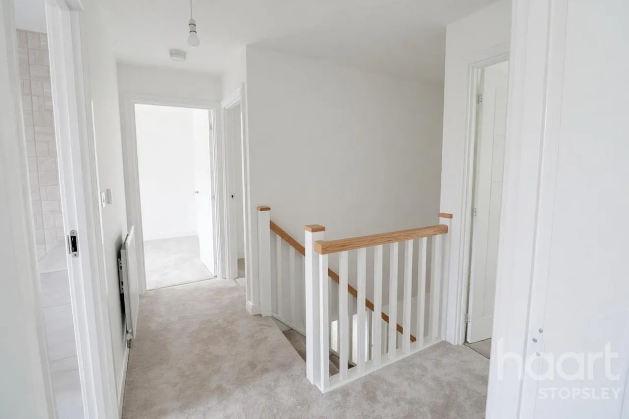 Lewin Park, Langford, SG18, photo 26