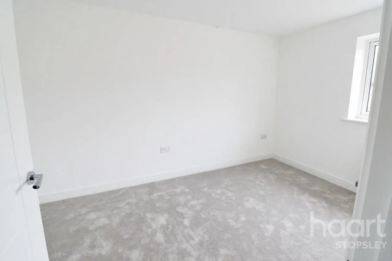 Lewin Park, Langford, SG18, photo 27