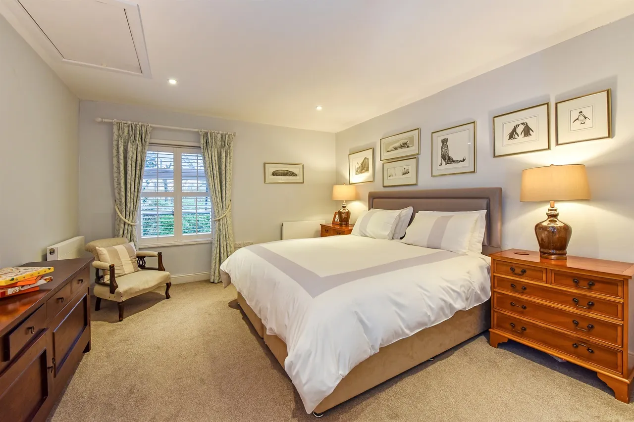 Woodstock Suites Ltd, Charlton, PO18, photo 18