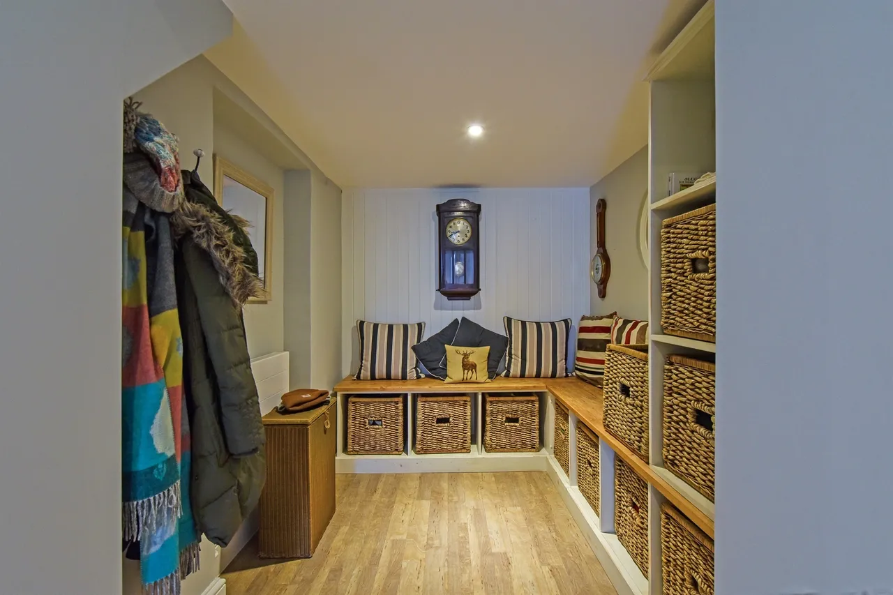 Woodstock Suites Ltd, Charlton, PO18, photo 21