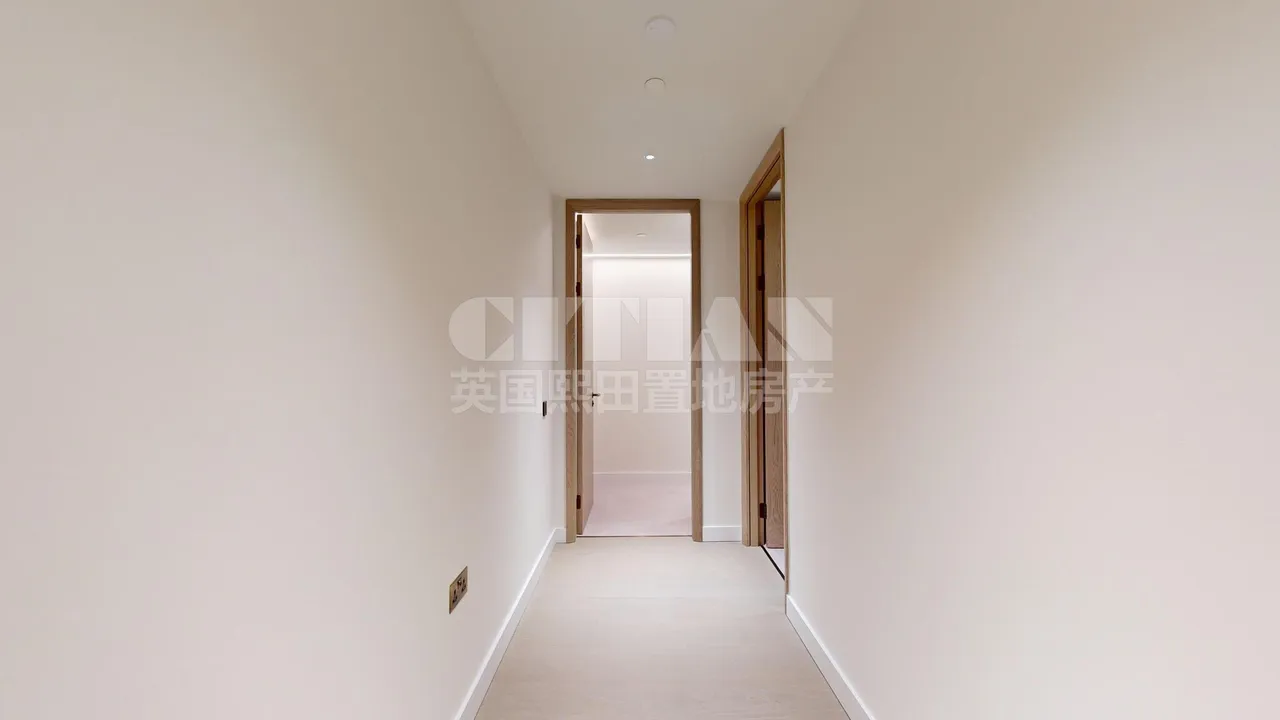 Nine Elms Lane, London, SW8, photo 32