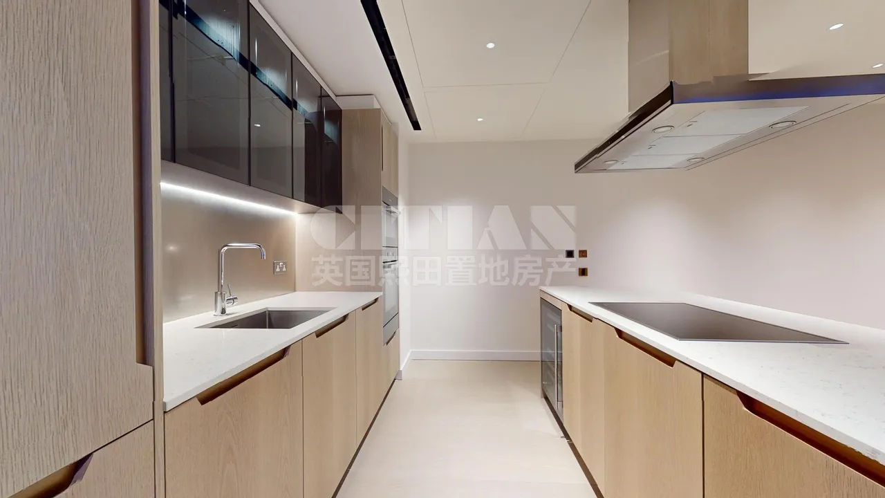 Nine Elms Lane, London, SW8, photo 9