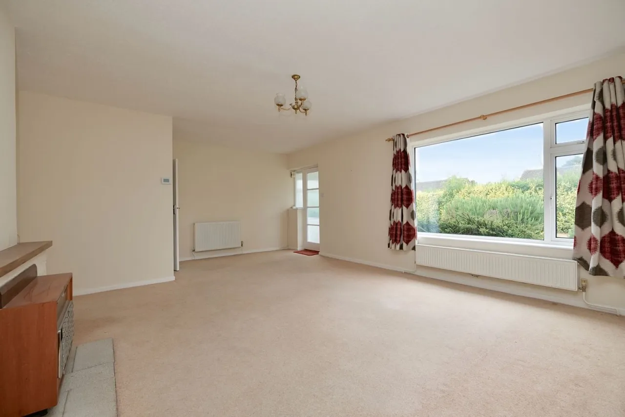 Desborough Road, Hartford, PE29, photo 3