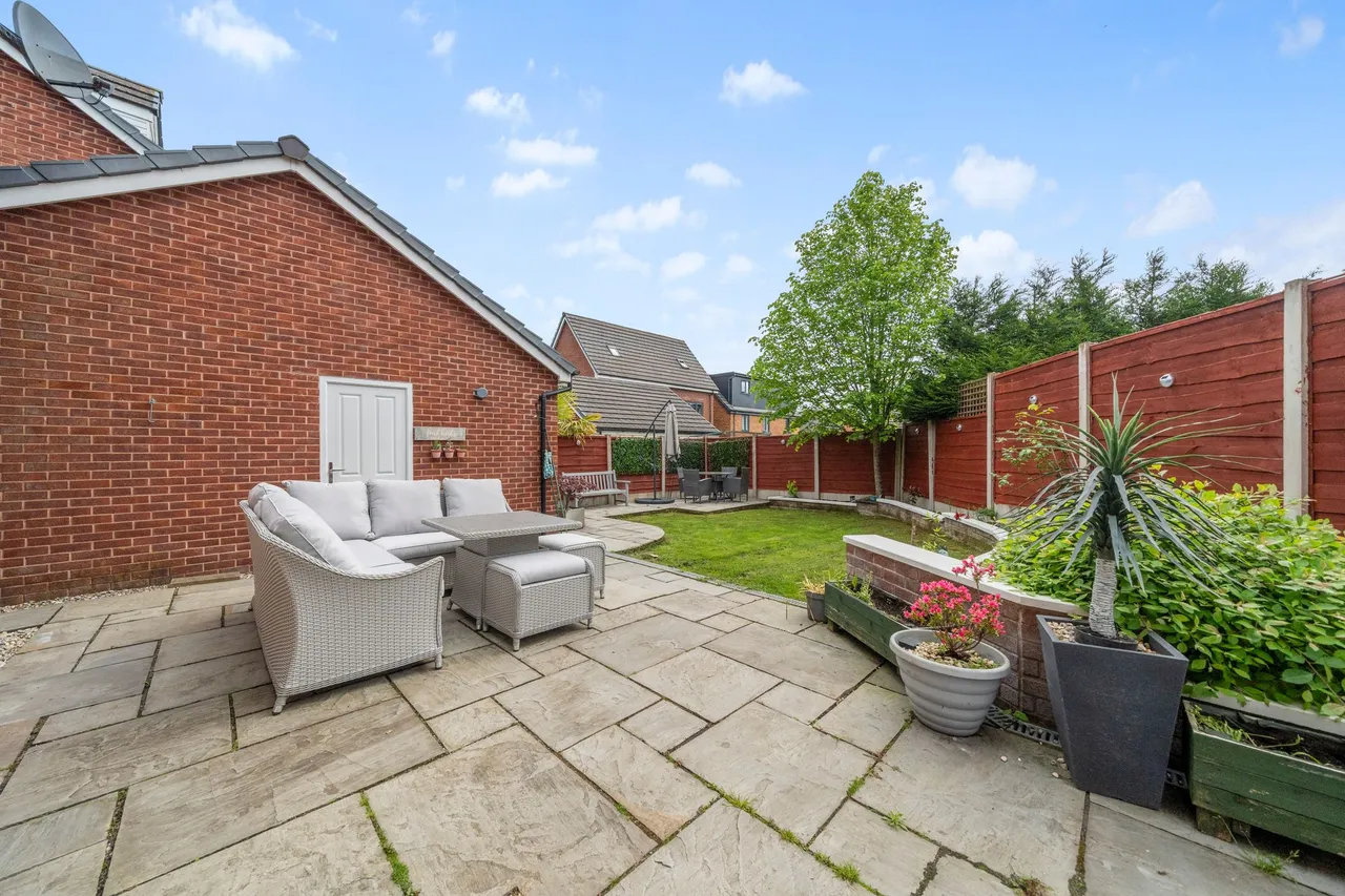 Parsonage Place, Wigan, Wigan, WN3 5DA, photo 22