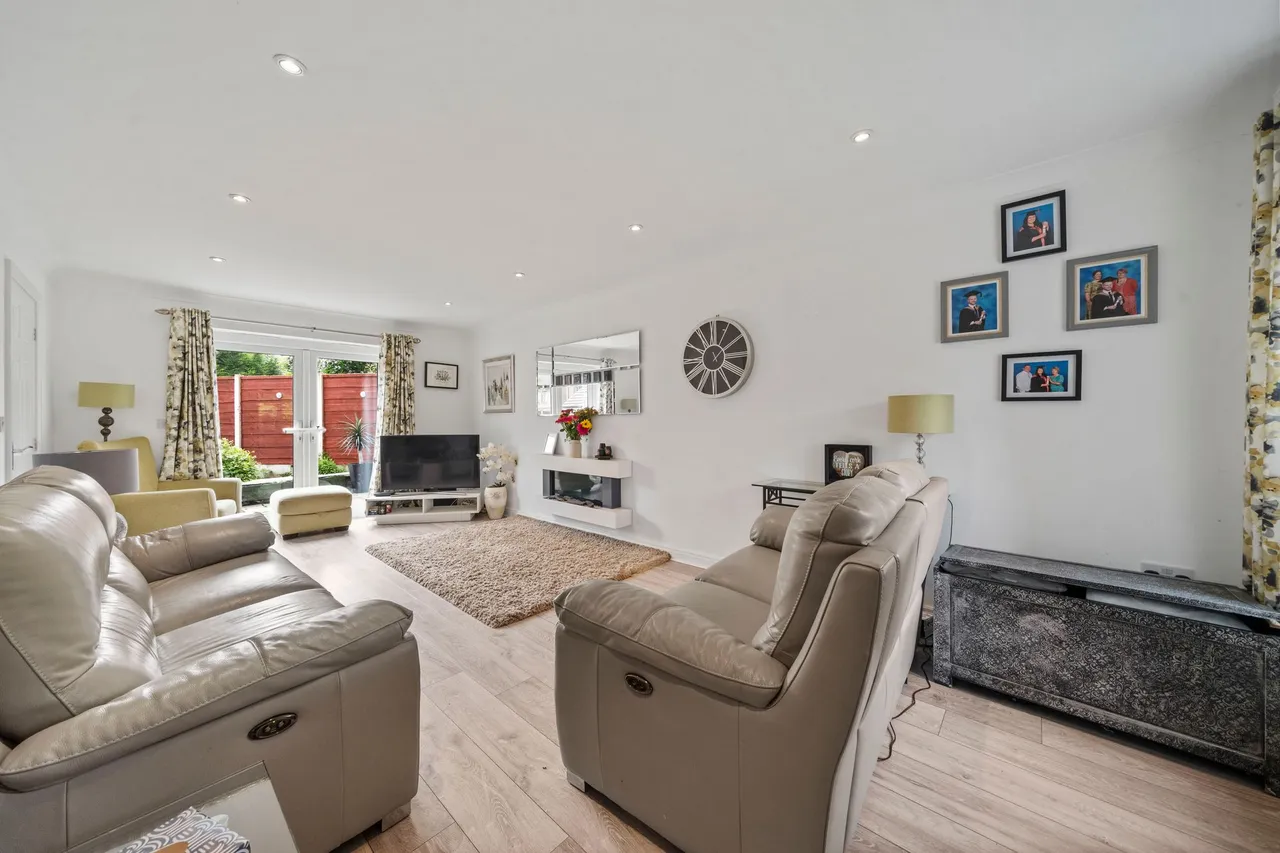 Parsonage Place, Wigan, Wigan, WN3 5DA, photo 2
