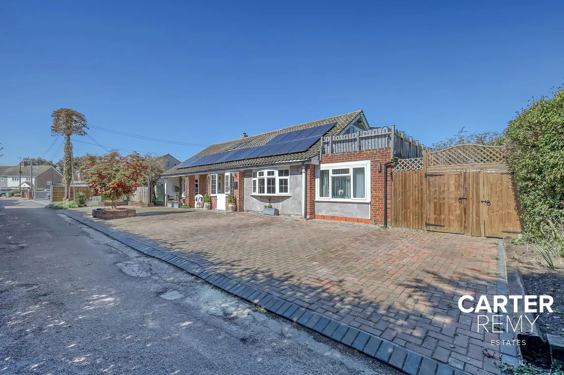 5 bed house for sale, Gowers Lane, Orsett, RM16