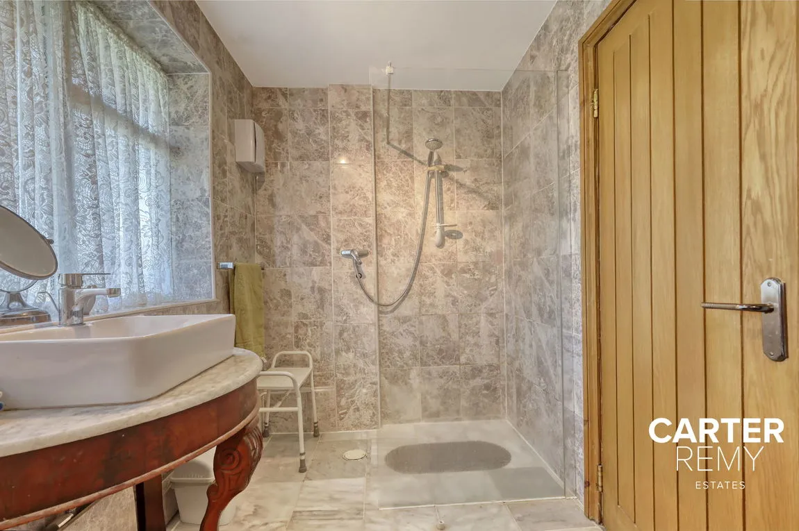Gowers Lane, Orsett, RM16, photo 12
