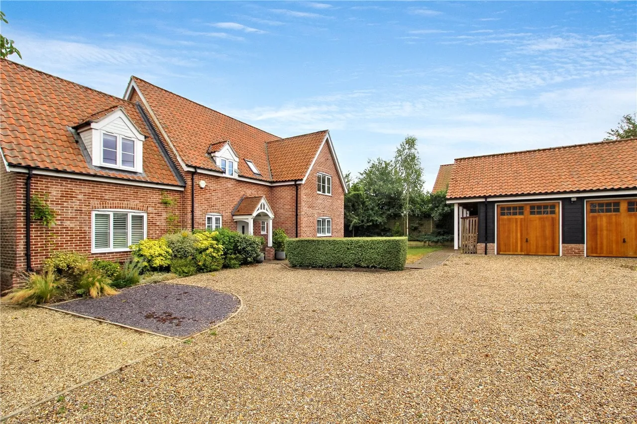 4 bed house for sale — Dunwich Road, Blythburgh, Halesworth, Suffolk, IP19
