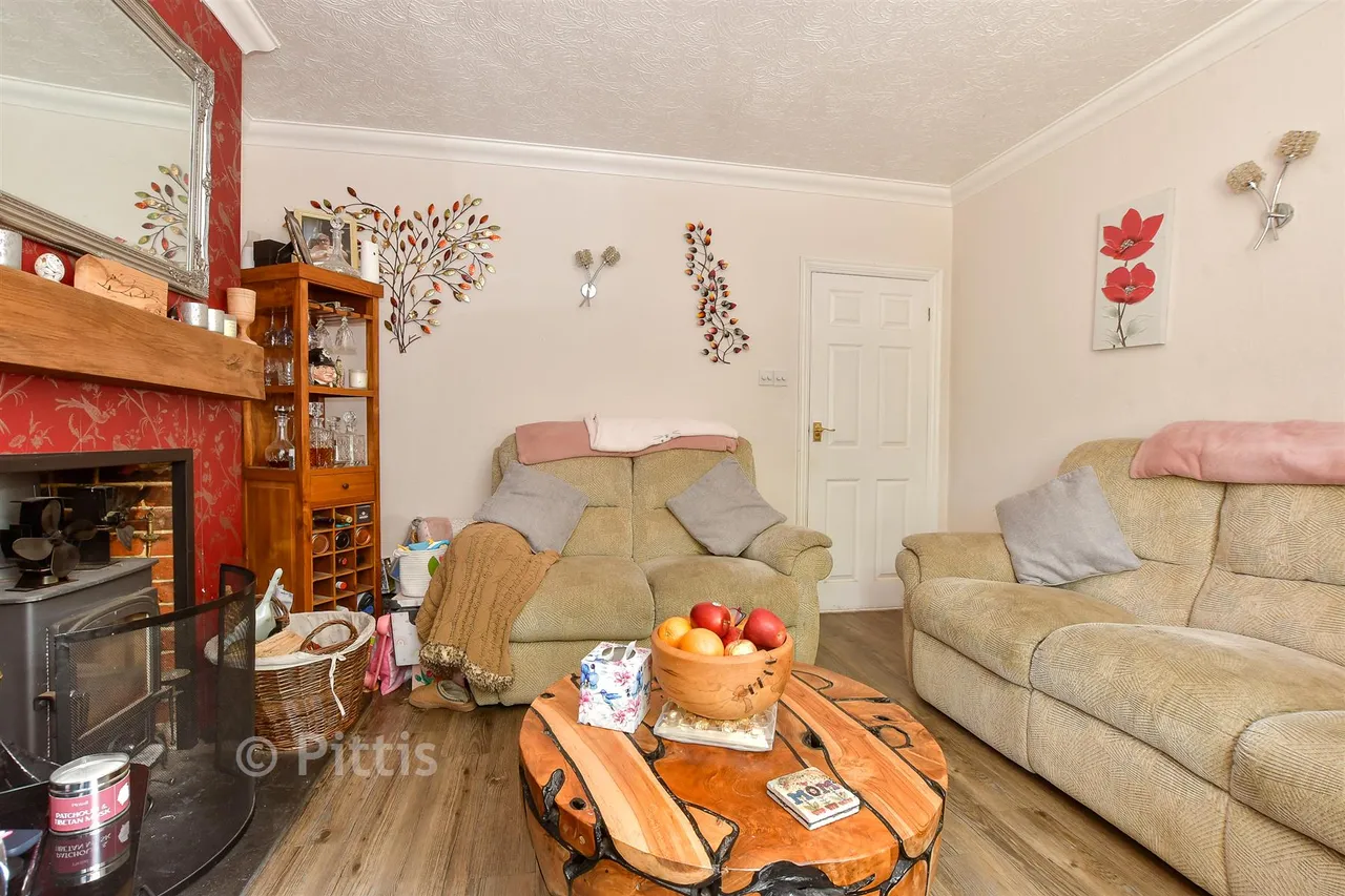 New Road, Porchfield, PO30, photo 7