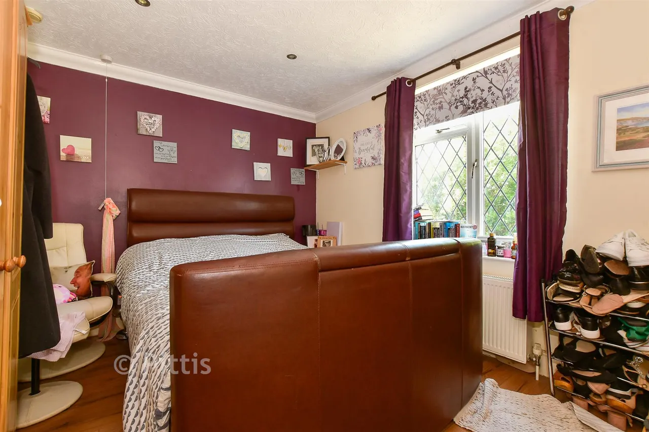 New Road, Porchfield, PO30, photo 10