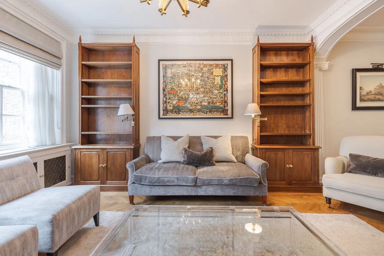 Upper Brook Street, London, photo 10