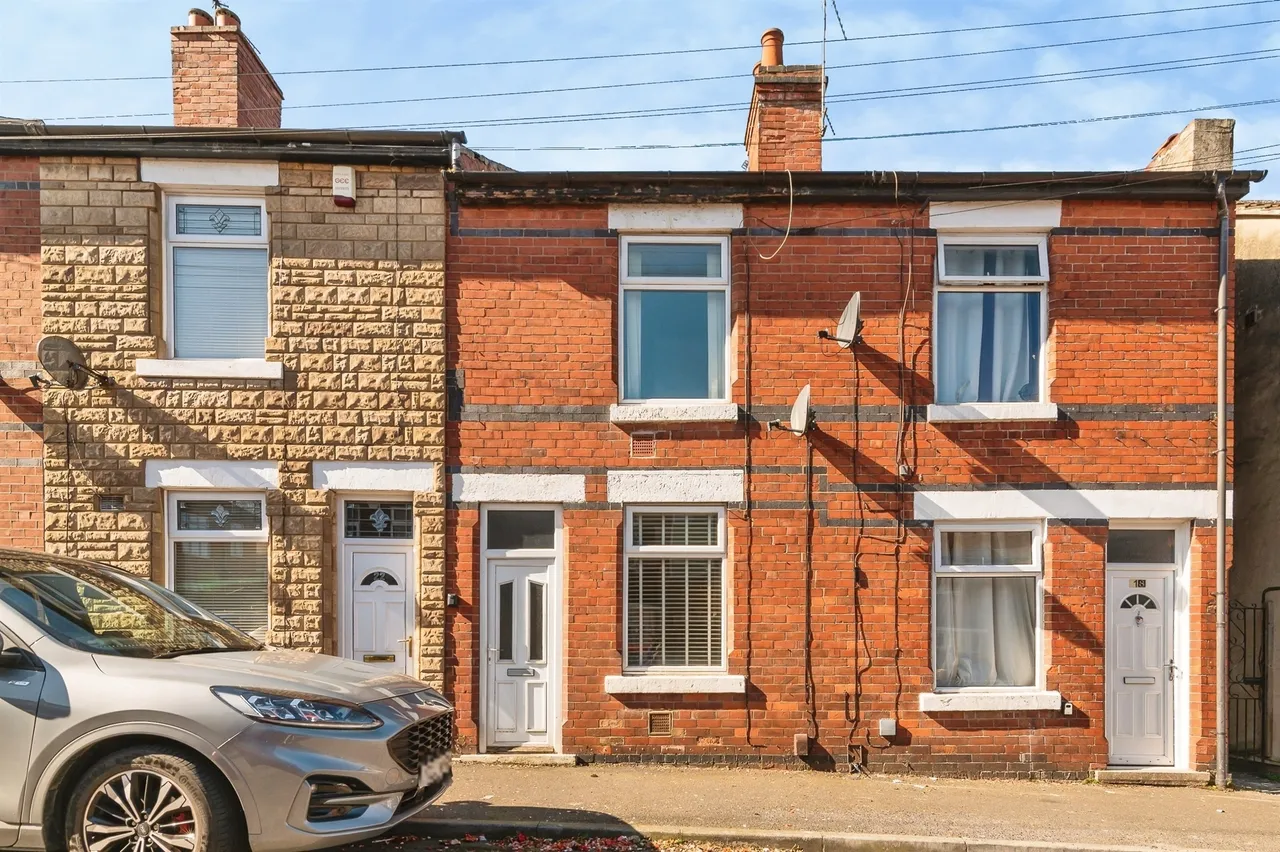 2 bed house for sale — Dove Street, Nottingham