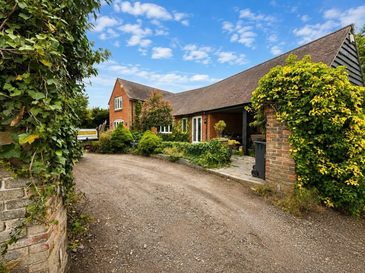 The Old Farm, BH8, photo 21