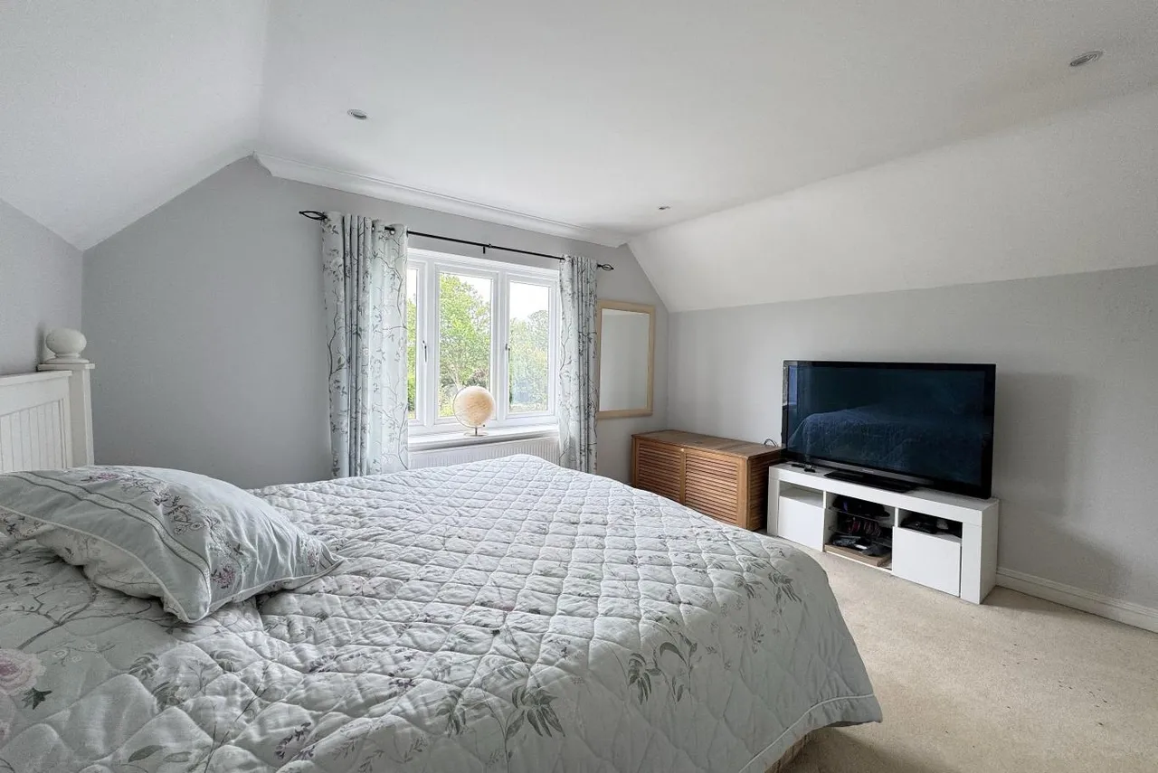 The Old Farm, BH8, photo 15