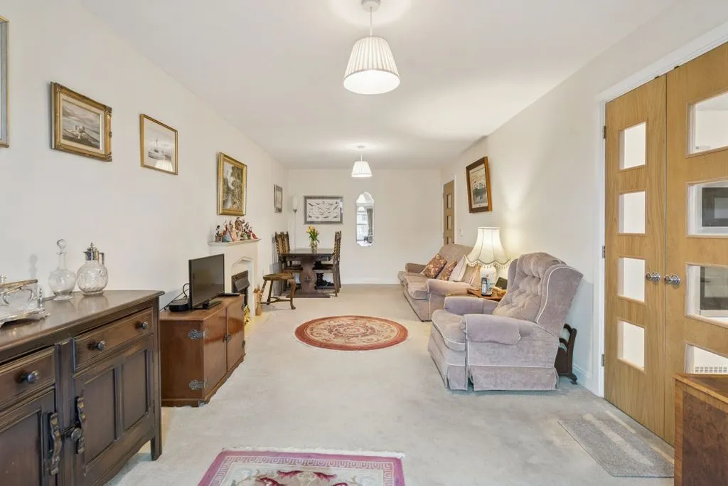 Marlow Road, Bourne End SL8 5SE, photo 5