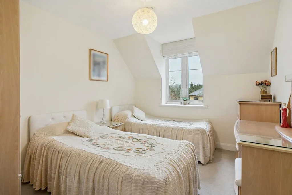 Marlow Road, Bourne End SL8 5SE, photo 9