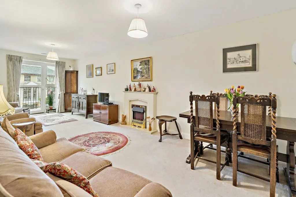 Marlow Road, Bourne End SL8 5SE, photo 4