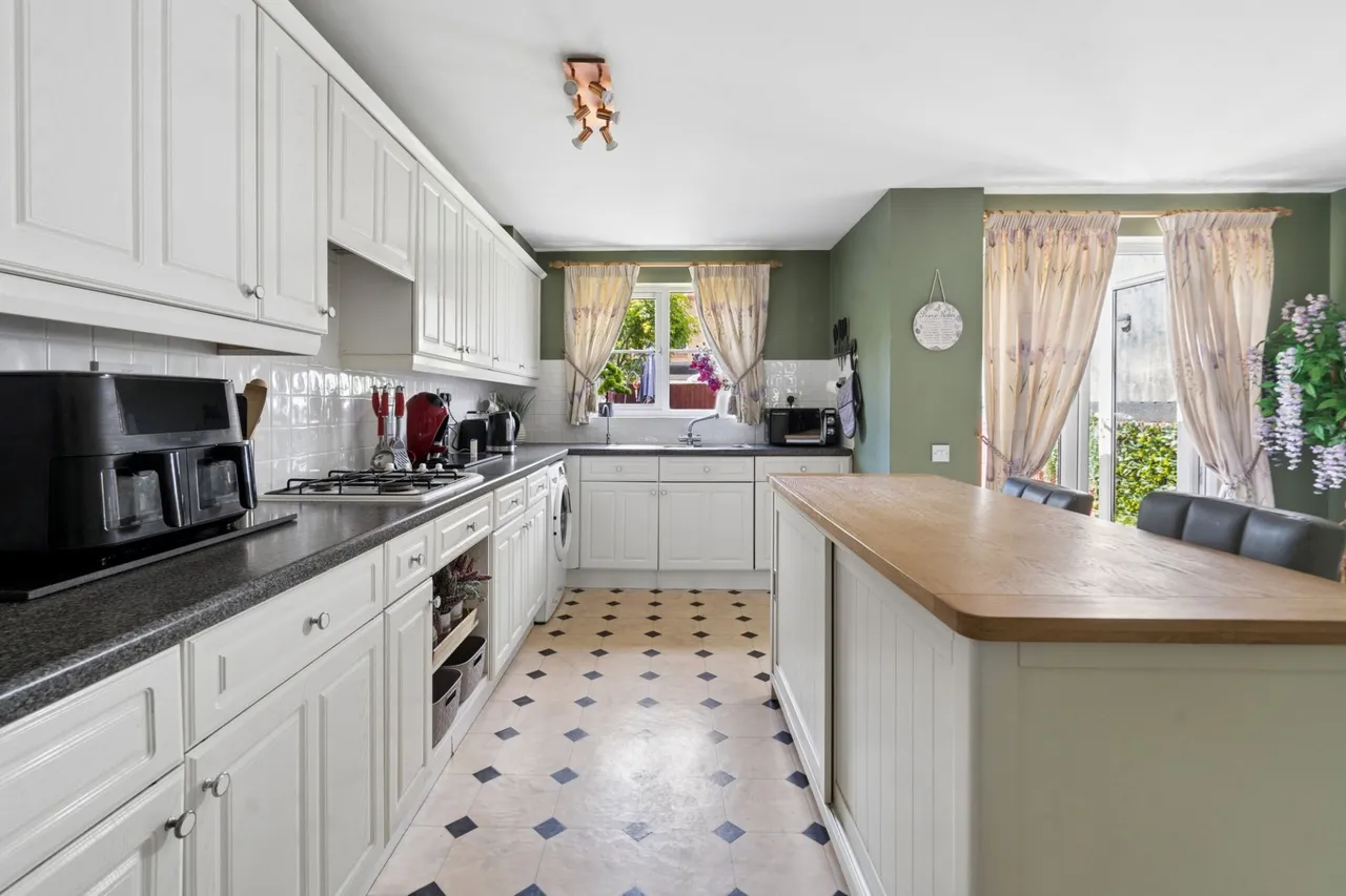 Princes Gate, High Wycombe, HP13, photo 4