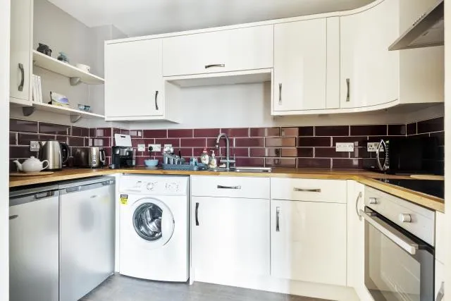 Harvest Way, Witney, OX28, photo 5