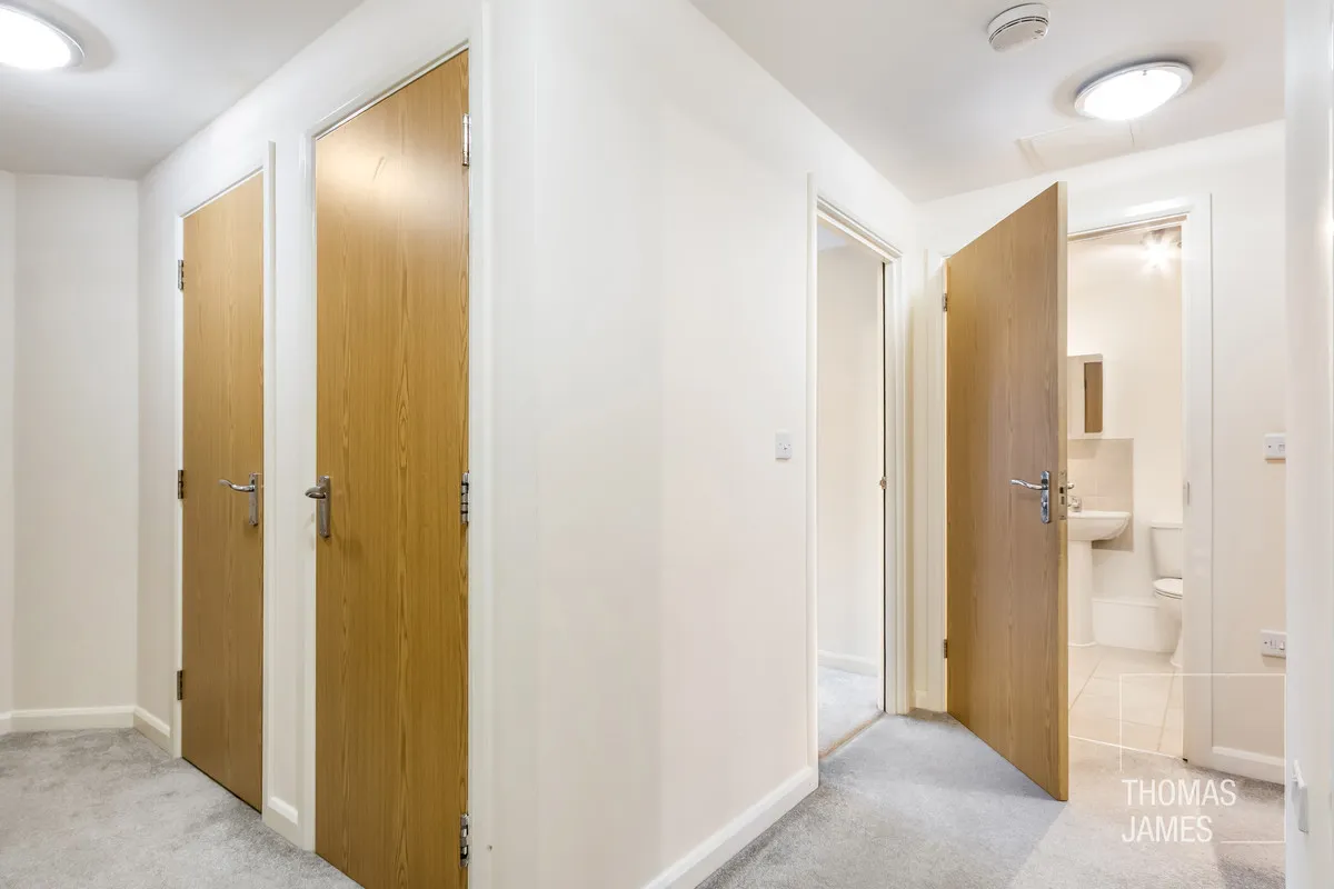 Hertfordshire, AL9, photo 15