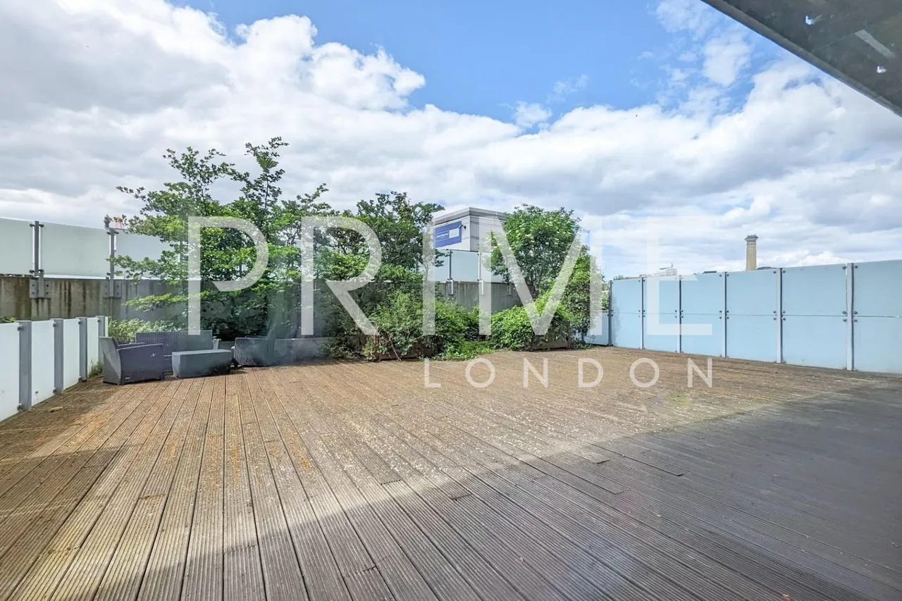 Centurion Building, Chelsea Bridge Wharf, SW11, photo 5