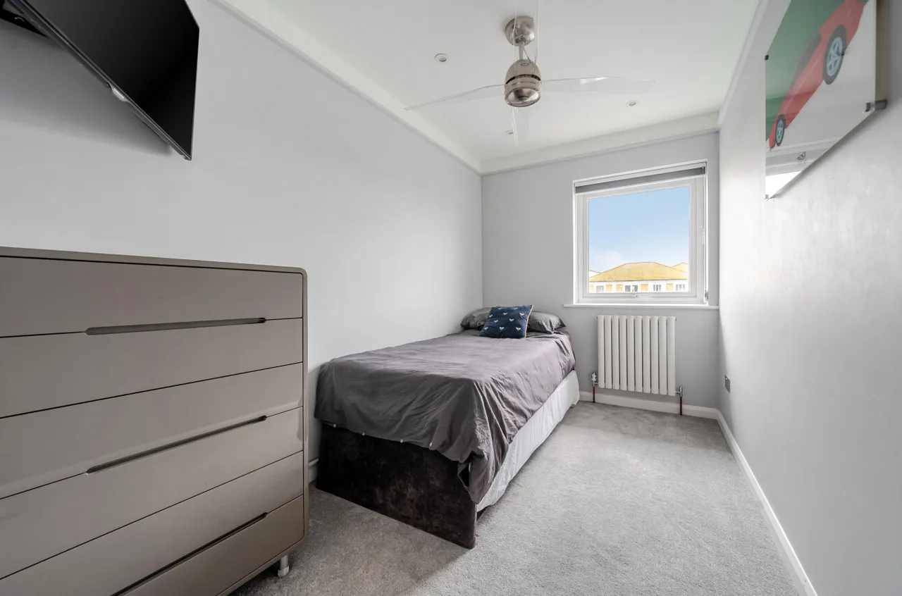 Victory Mews, The Strand, BN2, photo 9