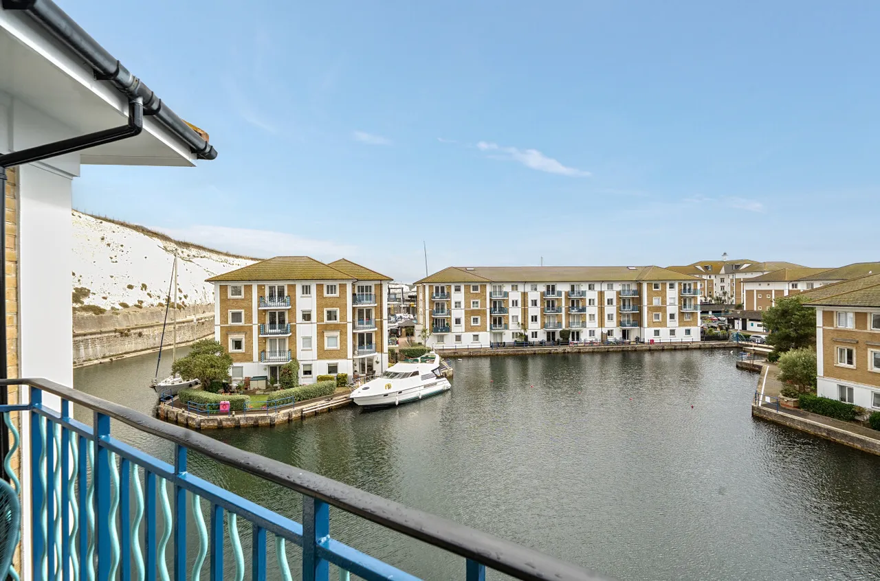 Victory Mews, The Strand, BN2, photo 12