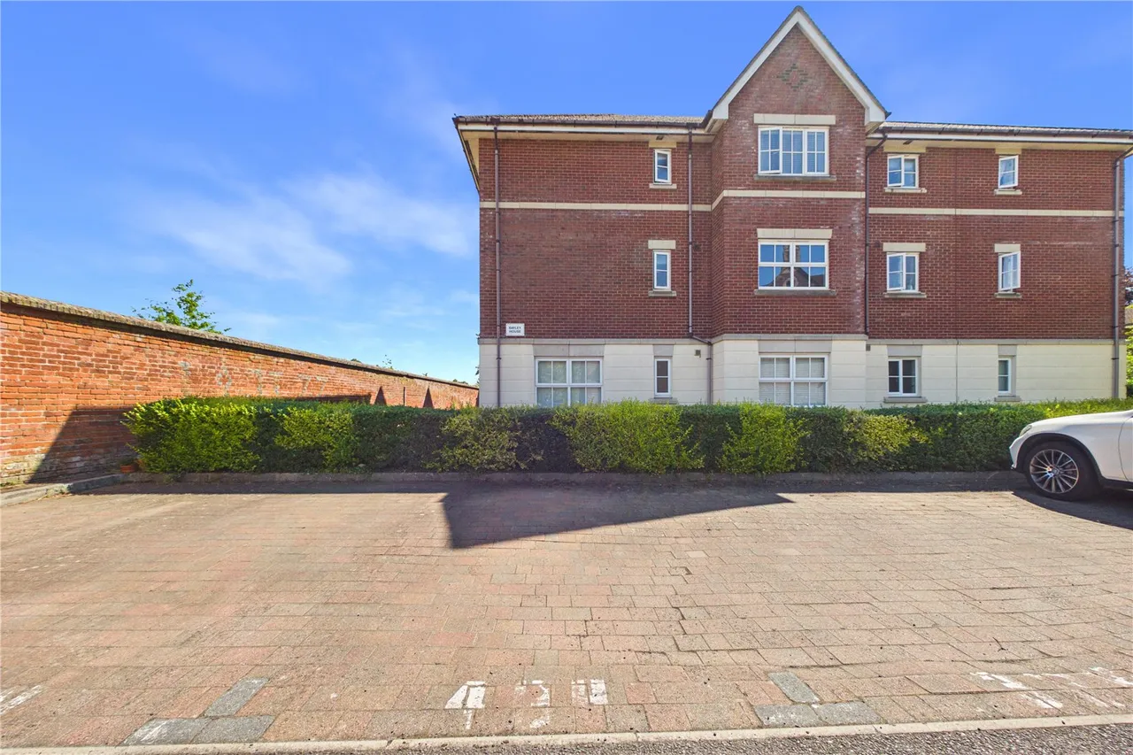 Sherborne Road, Basingstoke, RG21, photo 5