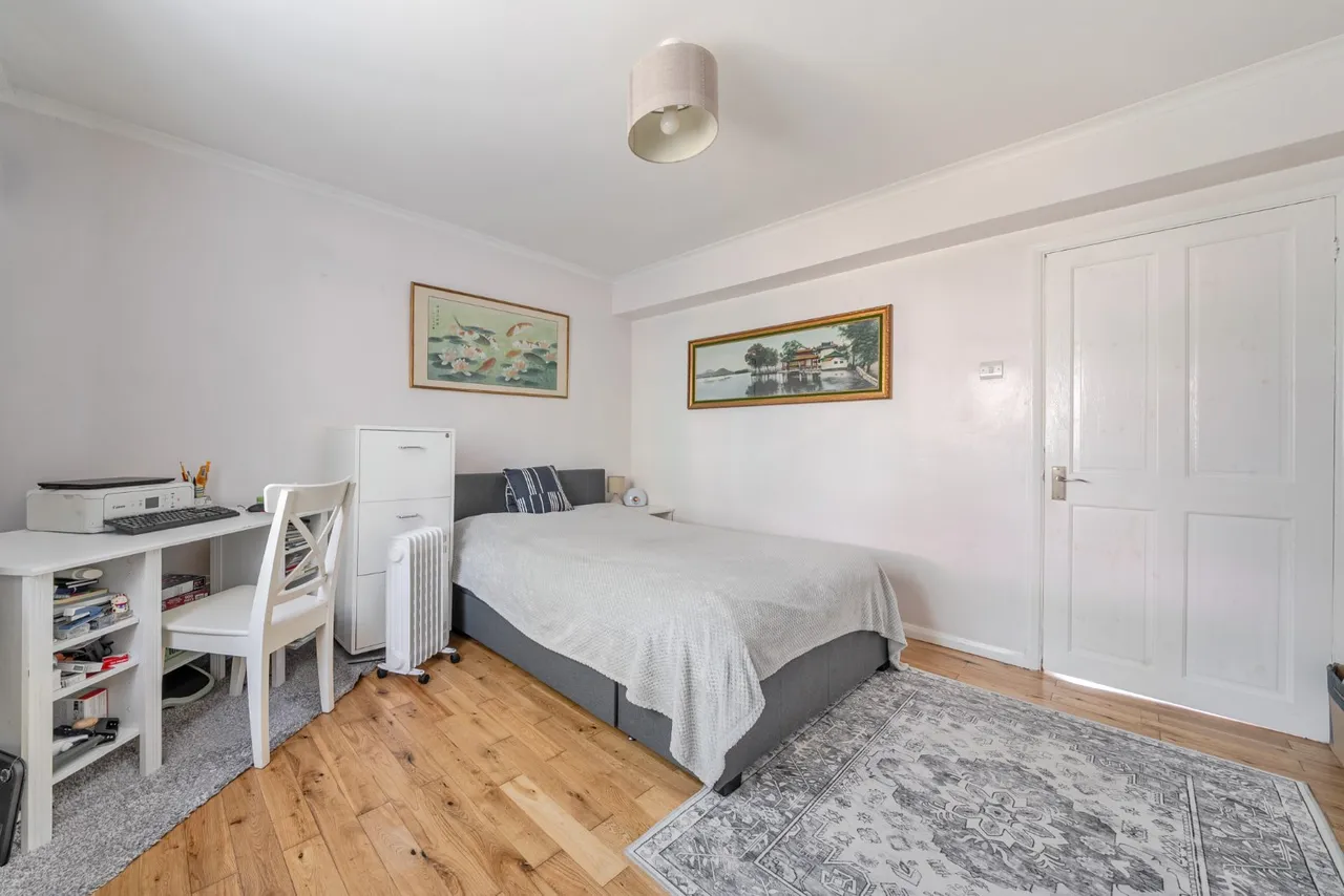 Ravensbourne Park Crescent, Catford, SE6, photo 4