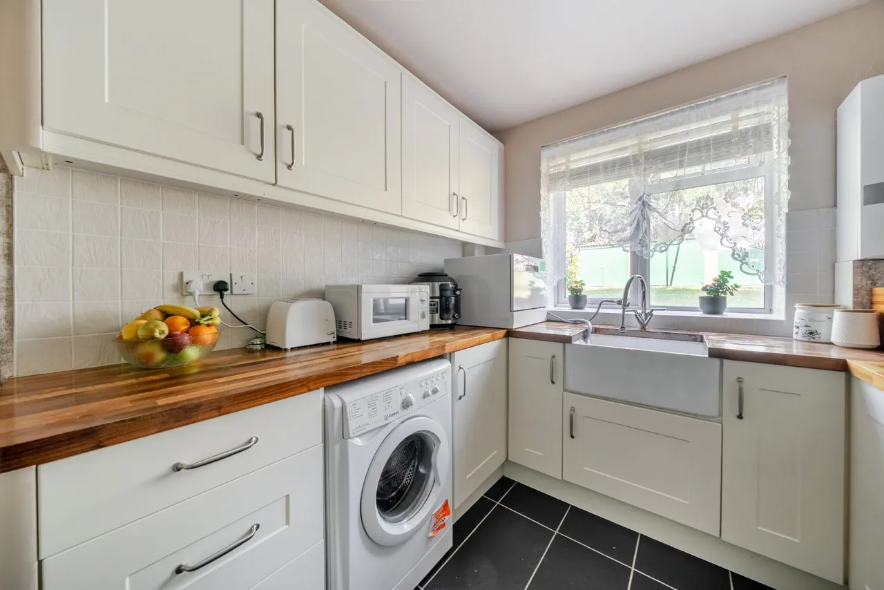 Ravensbourne Park Crescent, Catford, SE6, photo 17