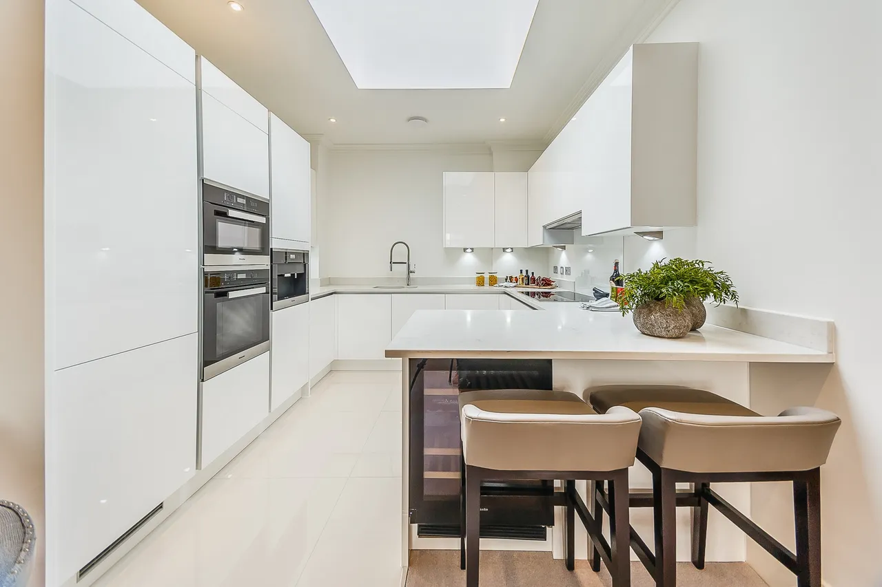 2 bed flat to rent, Rainville Rd, London, W6