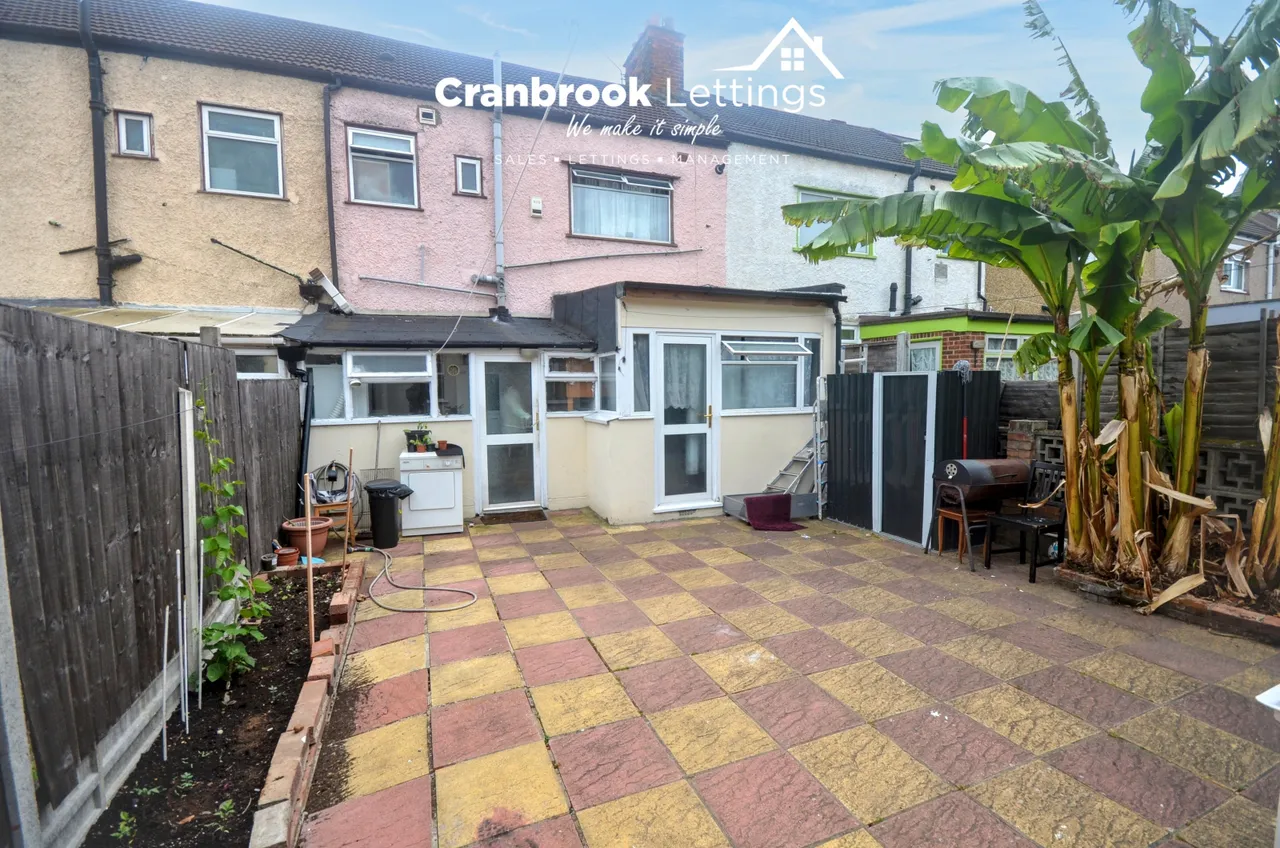 Caulfield Road, London, E6, photo 12