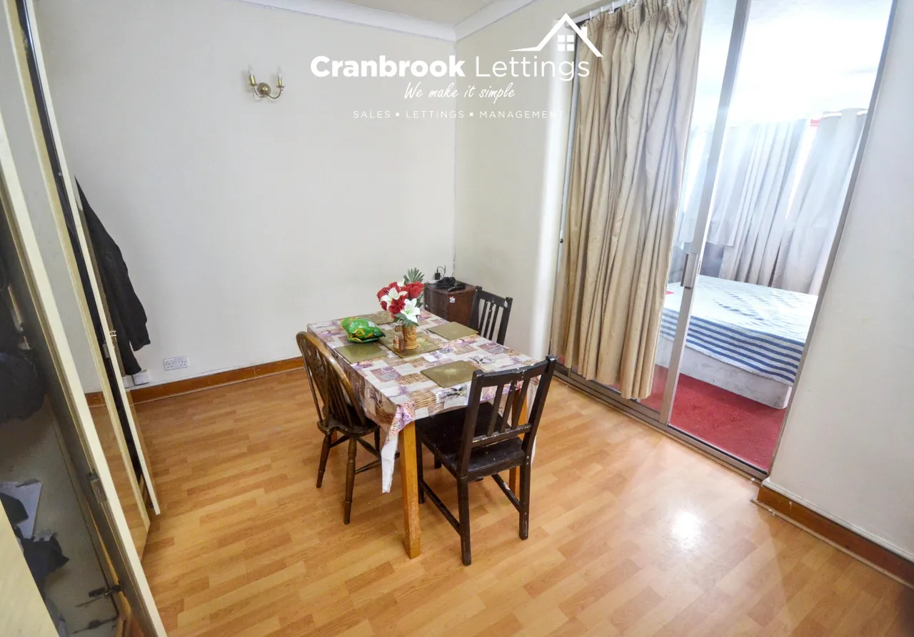Caulfield Road, London, E6, photo 3
