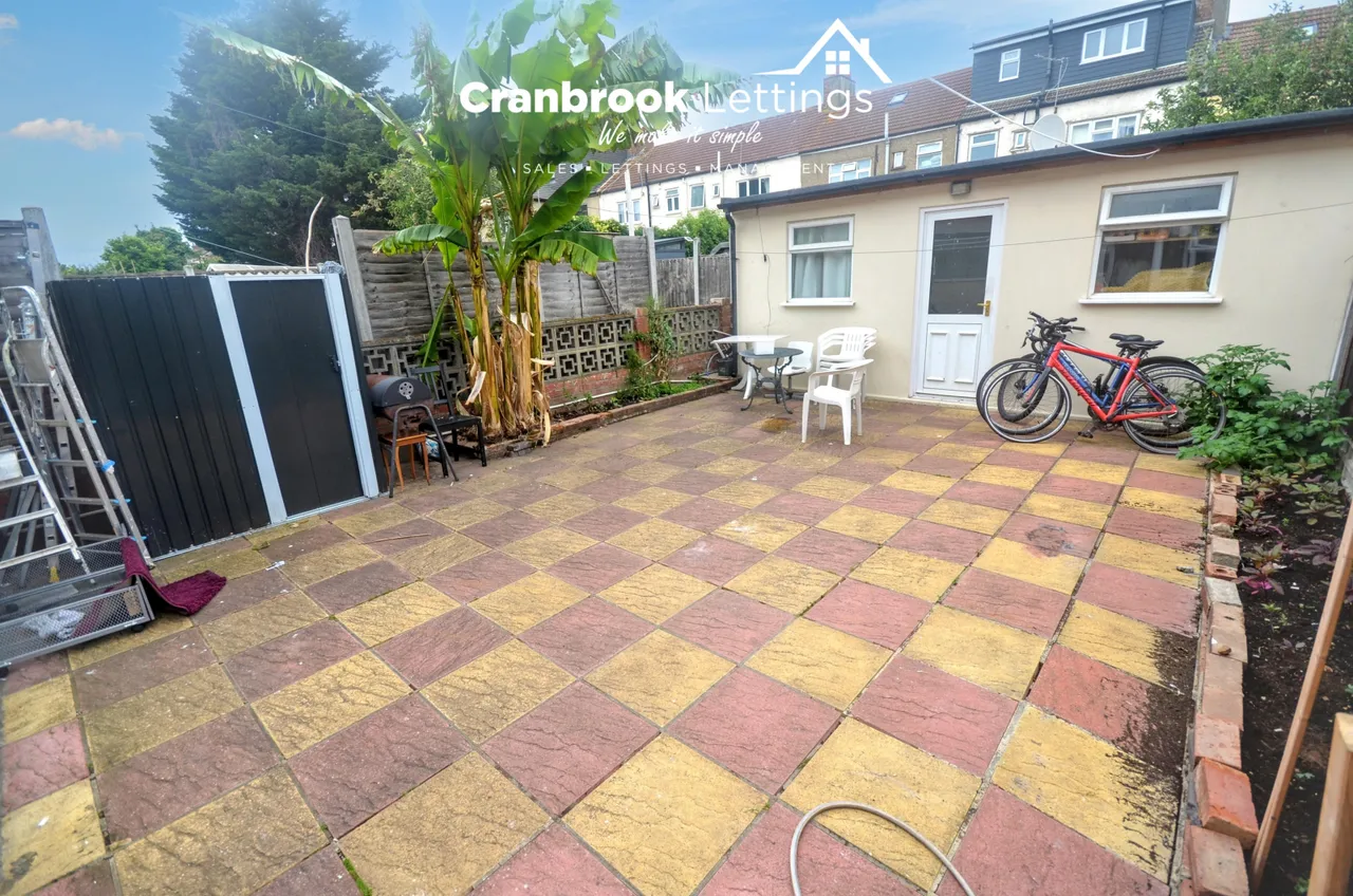 Caulfield Road, London, E6, photo 11