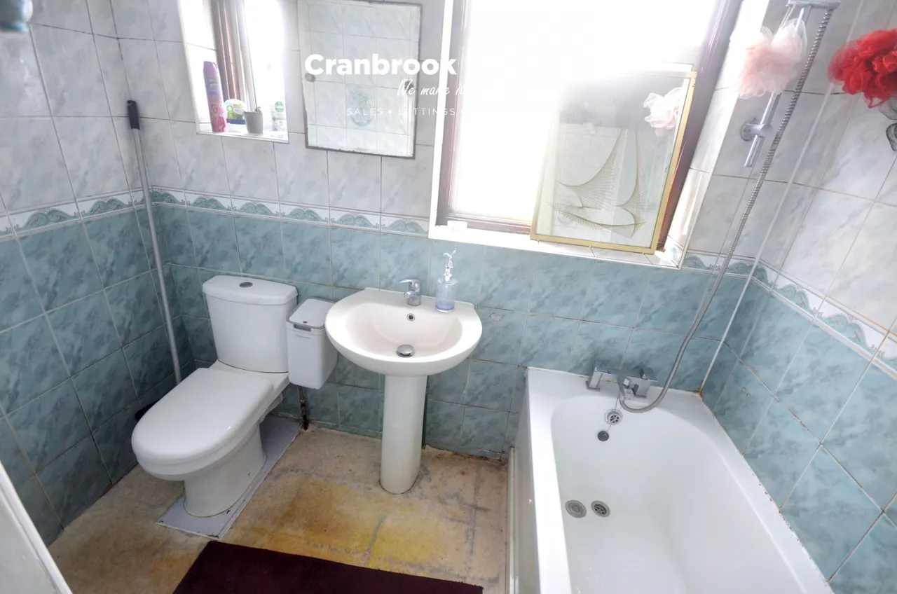 Caulfield Road, London, E6, photo 10