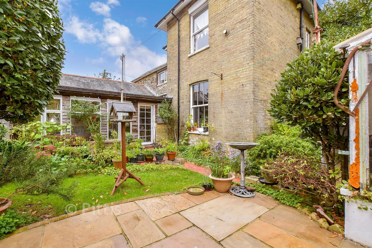 Park Road, Ryde, PO33, photo 14