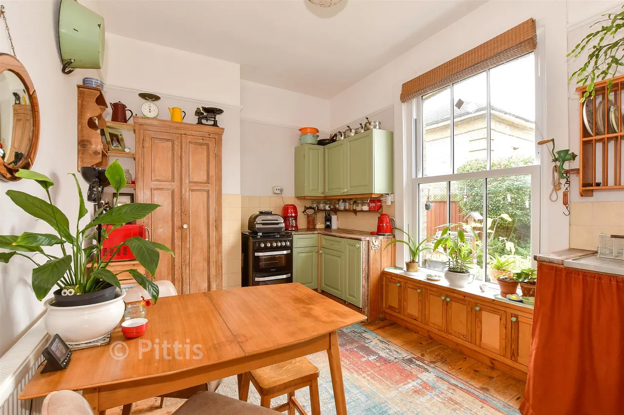 Park Road, Ryde, PO33, photo 2