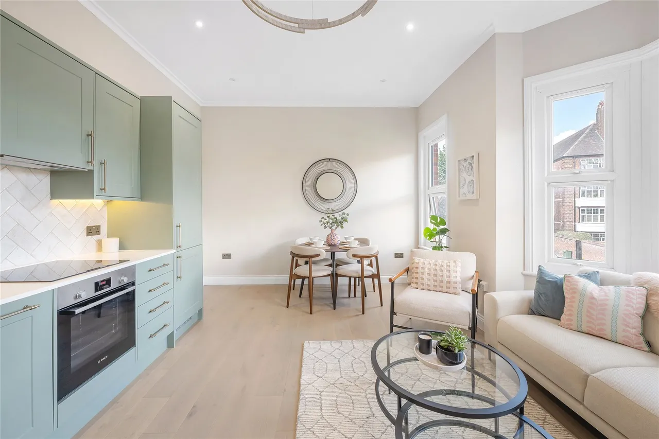 Thorncliffe Road, London, SW2, photo 3