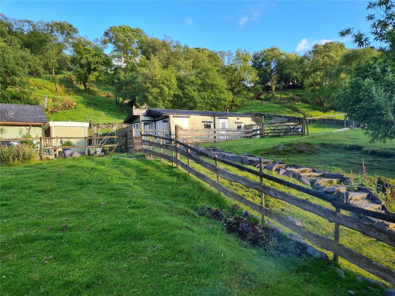 Dinorwic, Caernarfon, LL55, photo 16
