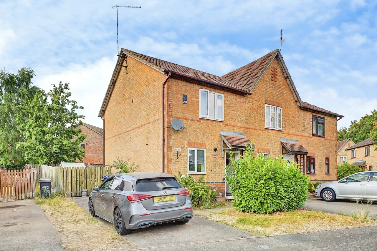 2 bed house for sale — Lindisfarne Way, Northampton, Northamptonshire, NN4