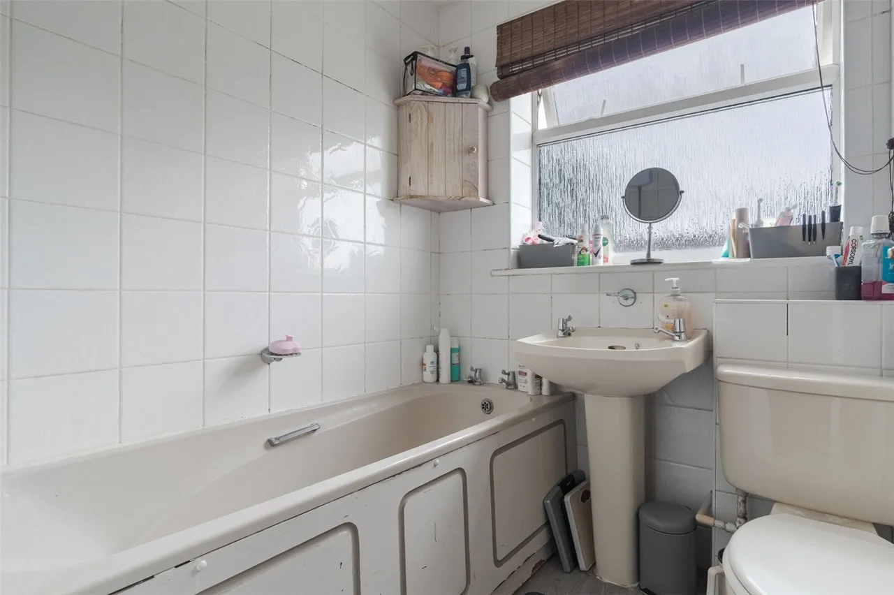3 bed house for sale — Bridle Way, Colehill, Wimborne, Dorset, BH21