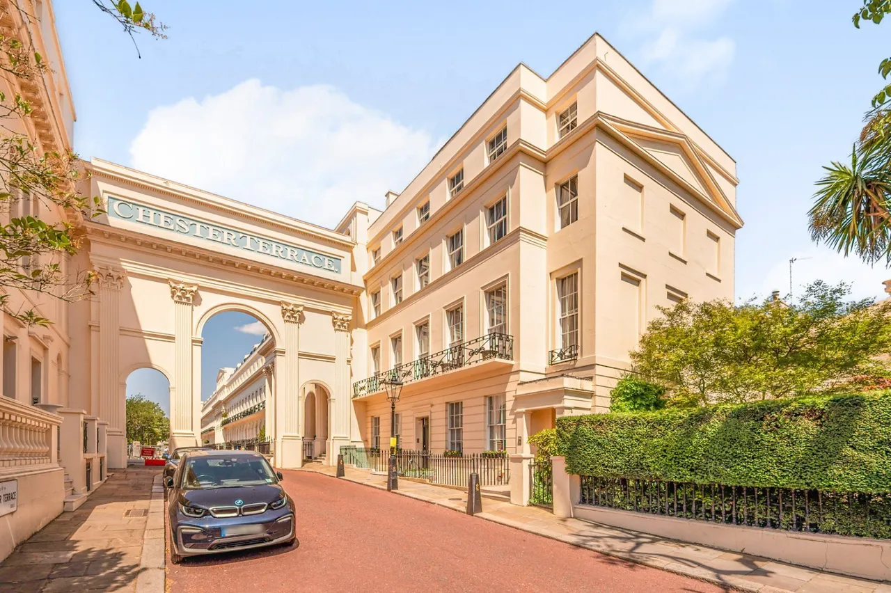 5 bed house for sale, Chester Terrace, London, NW1