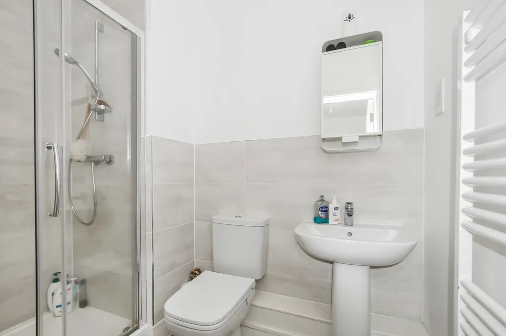 Tangmere Crescent, Uxbridge, photo 7
