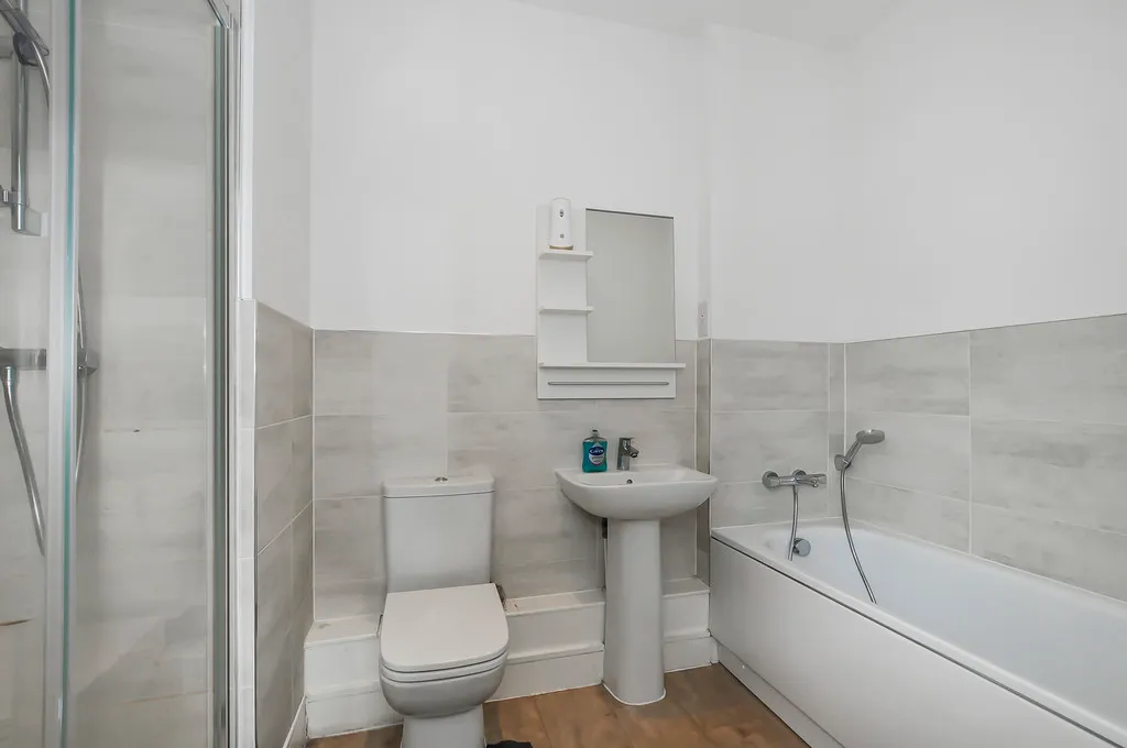 Tangmere Crescent, Uxbridge, photo 9
