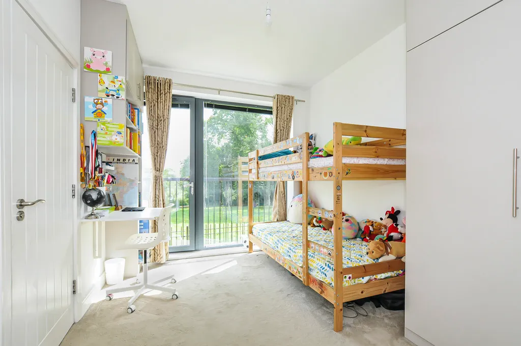 Tangmere Crescent, Uxbridge, photo 21