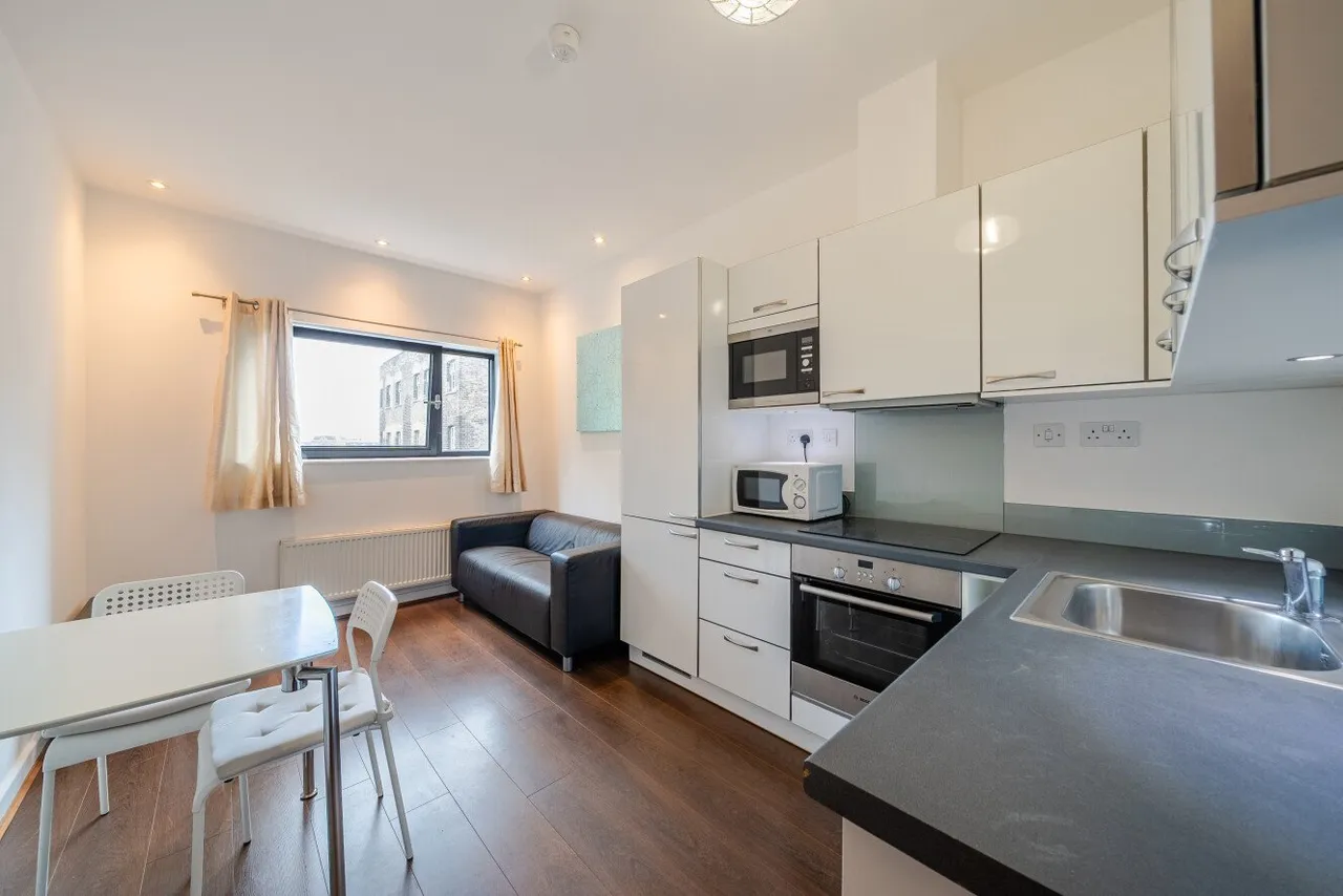 1 bed flat to rent — St. John's Hill, London, SW11