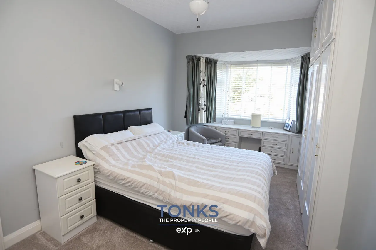 Worlds End Avenue, Quinton, B32, photo 12