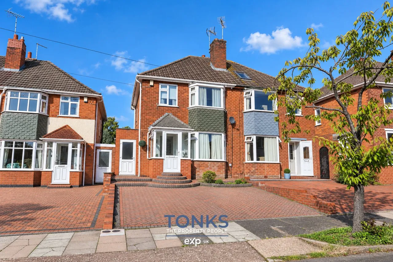 3 bed house for sale, Worlds End Avenue, Quinton, B32