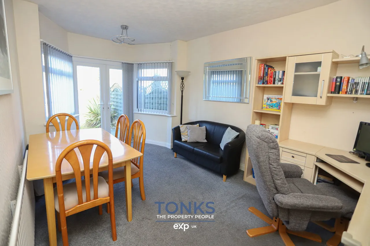 Worlds End Avenue, Quinton, B32, photo 5
