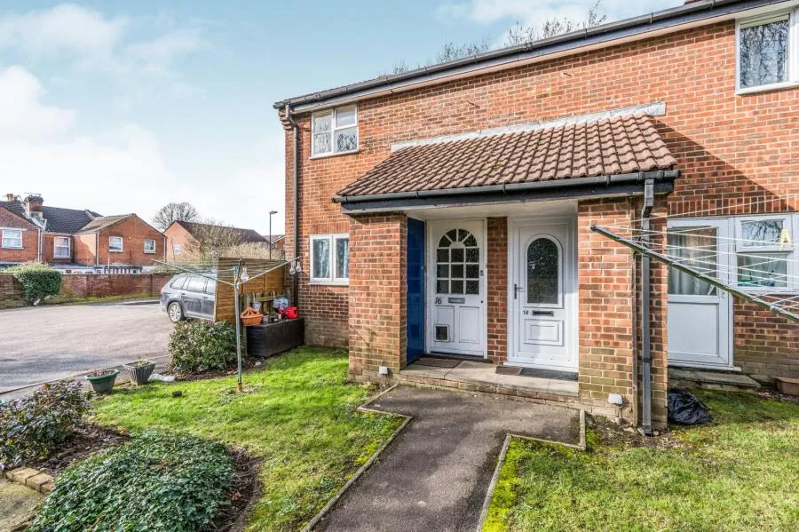 1 bed flat to rent, Yarmouth Gardens, Southampton, SO15
